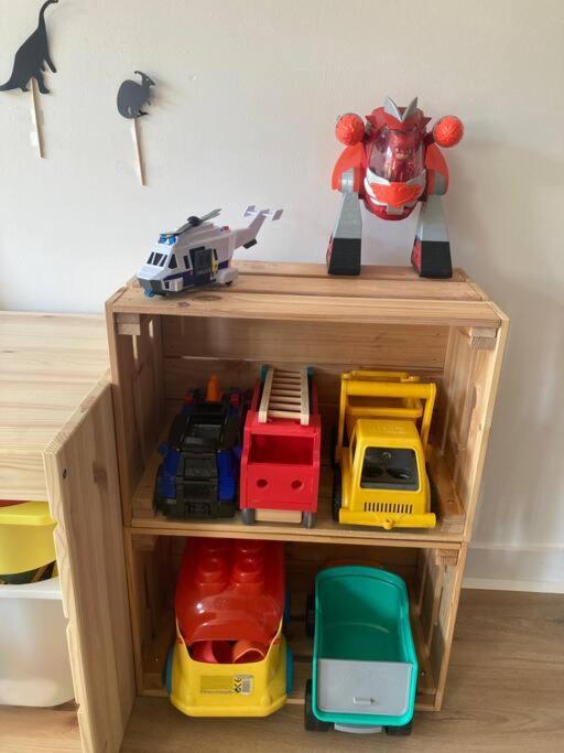 Paris : Appartement Familial Avec Parking Prive Clichy Exterior foto