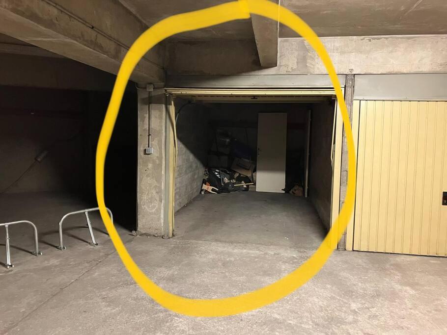 Paris : Appartement Familial Avec Parking Prive Clichy Exterior foto